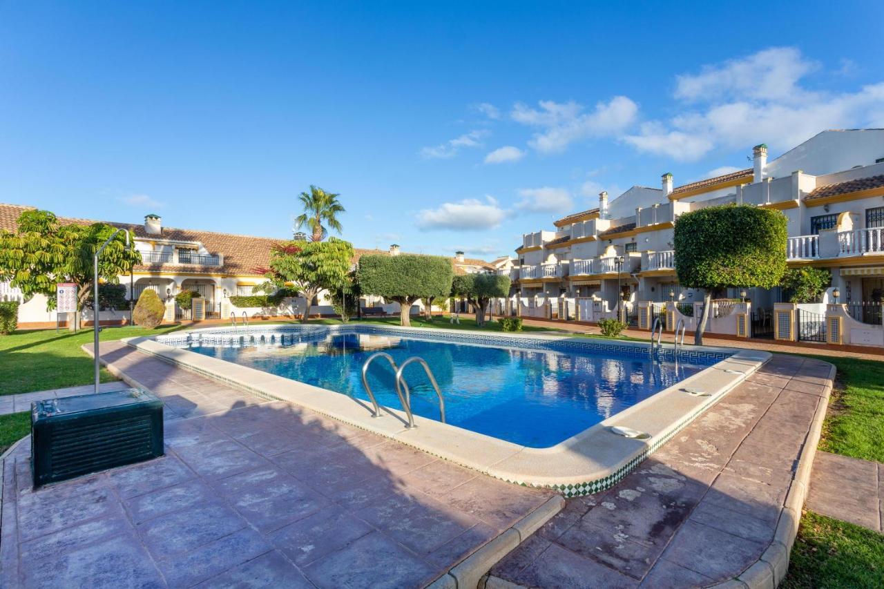 Pool-Side Townhouse In Cabo Roig Villa Орихуела Екстериор снимка